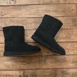 Kids UGG boots size US 3